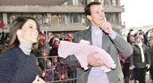 Joaquín de Dinamarca presenta a su hija