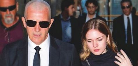 Antonio Banderas, hundido en el funeral por su madre