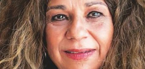 Lolita cumple 60 y celebra que será abuela