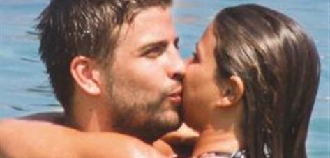 La ex de Piqué desmiente estar de nuevo con él